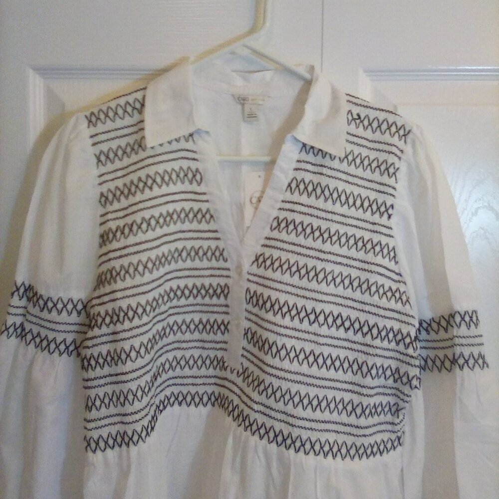 Cato white shirt 3/4 sleeves with black stitching size large - Picture 9 of 9